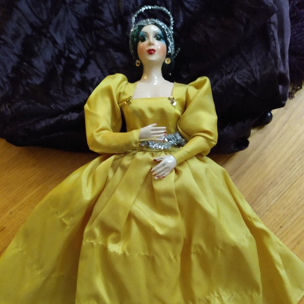 Vintage Spanish Senorita Plastic Fancy Lady Boudoir Doll 12"